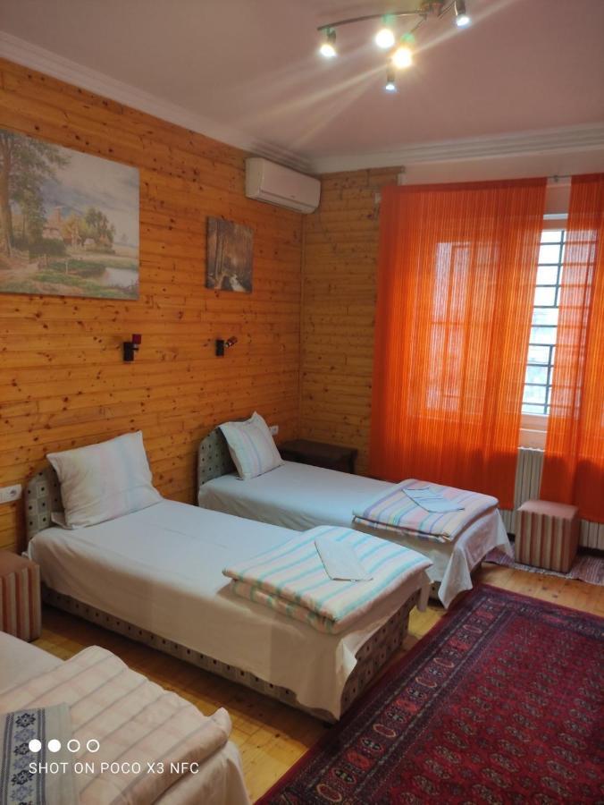 Sobe Sa Sopstvenim Kupatilom Private Rooms Bathroom In Center Novi Sad Eksteriør bilde