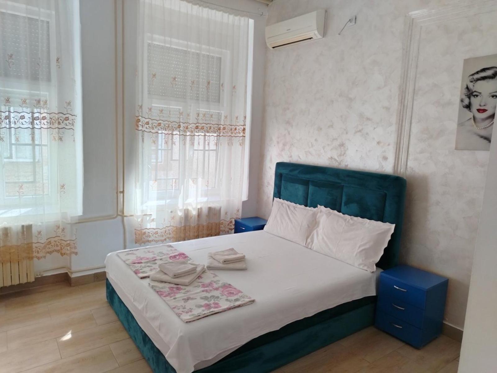 Sobe Sa Sopstvenim Kupatilom Private Rooms Bathroom In Center Novi Sad Eksteriør bilde