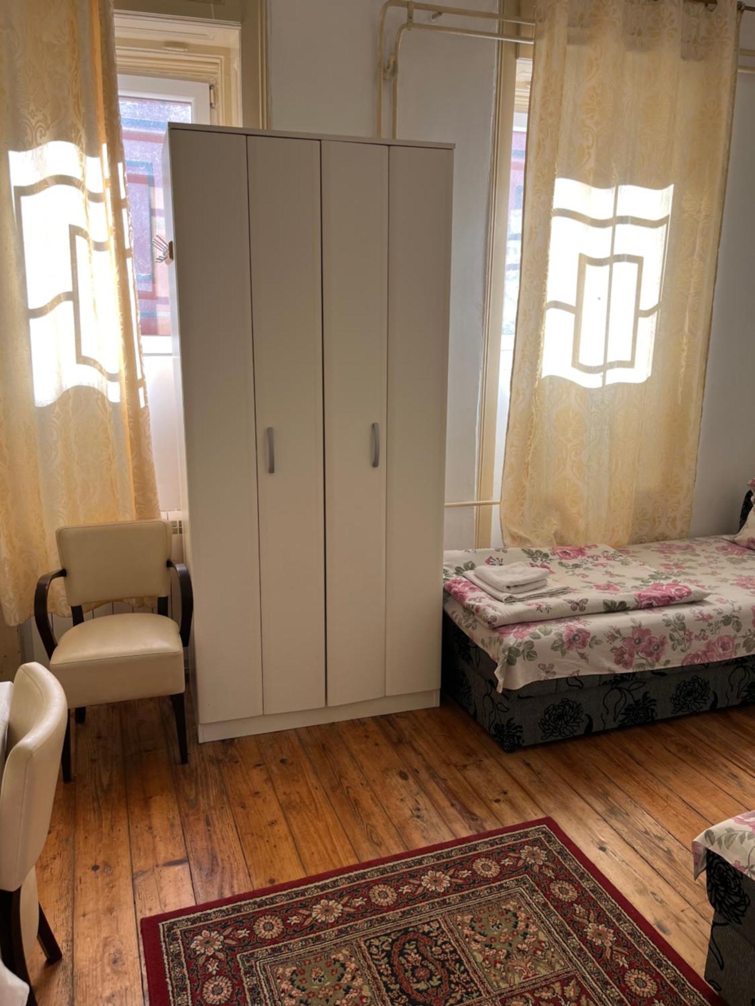 Sobe Sa Sopstvenim Kupatilom Private Rooms Bathroom In Center Novi Sad Eksteriør bilde