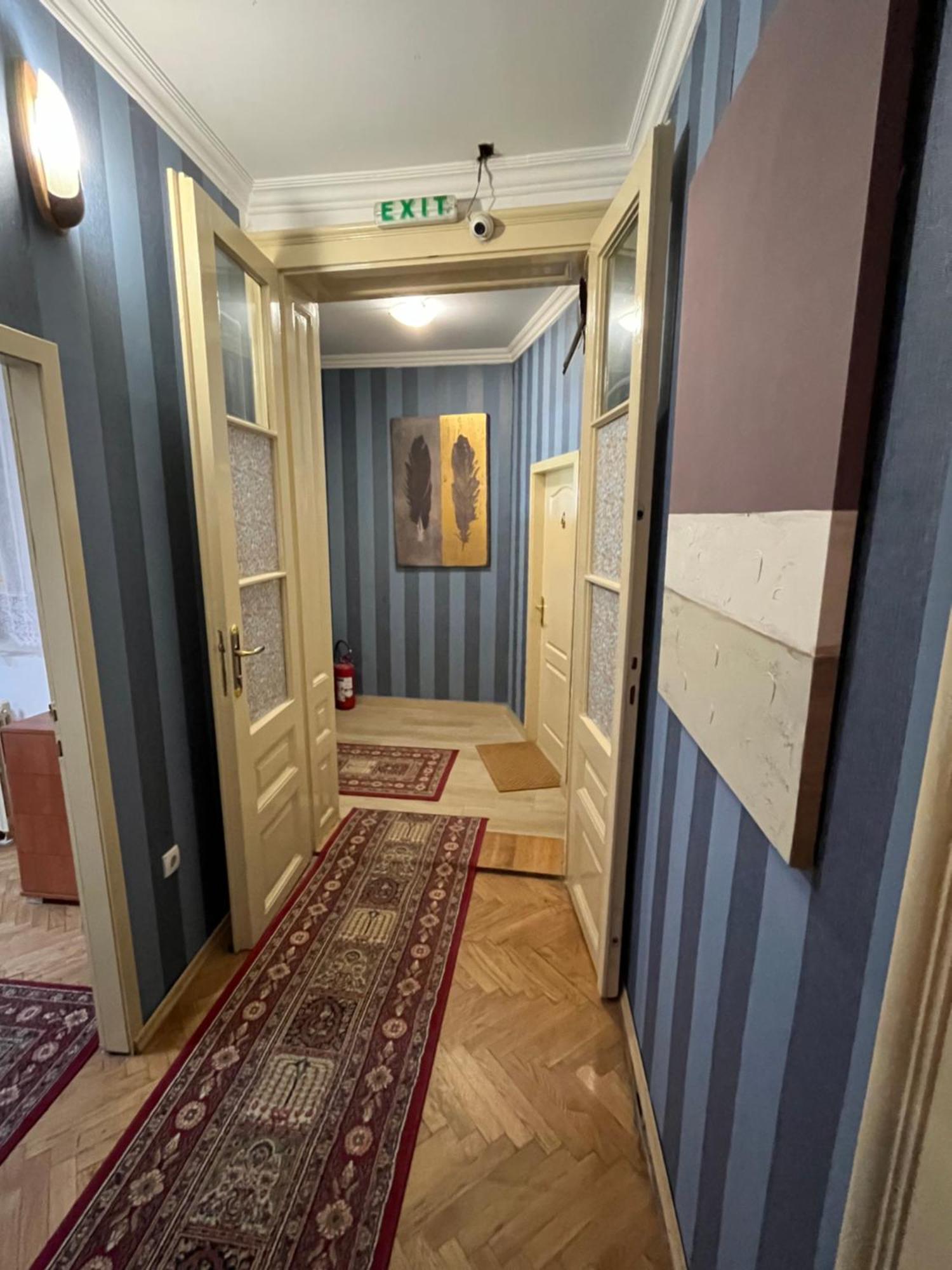 Sobe Sa Sopstvenim Kupatilom Private Rooms Bathroom In Center Novi Sad Eksteriør bilde